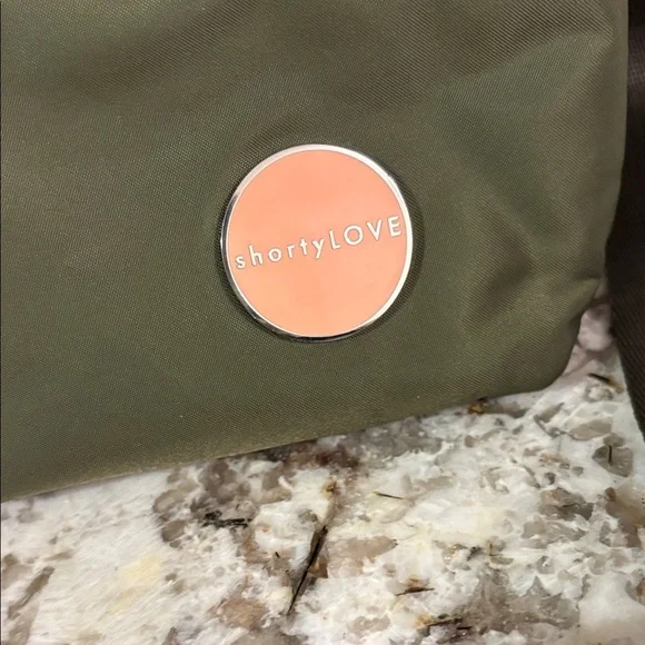 ShortyLOVE Amuse Olive Green Tote with Bright Pink Handle Accent - Picture 2 of 8